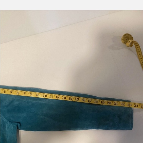 live a little leather jacket turquoise sz Small.  Excellent condition. - Picture 11 of 11